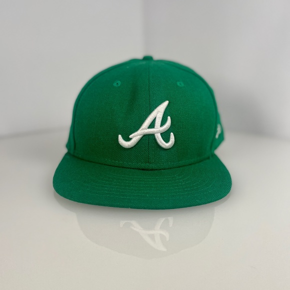 New Era Other - Atlanta Braves Hat Cap Size 8 Fitted Green White New Era Adult MLB Baseball Mens